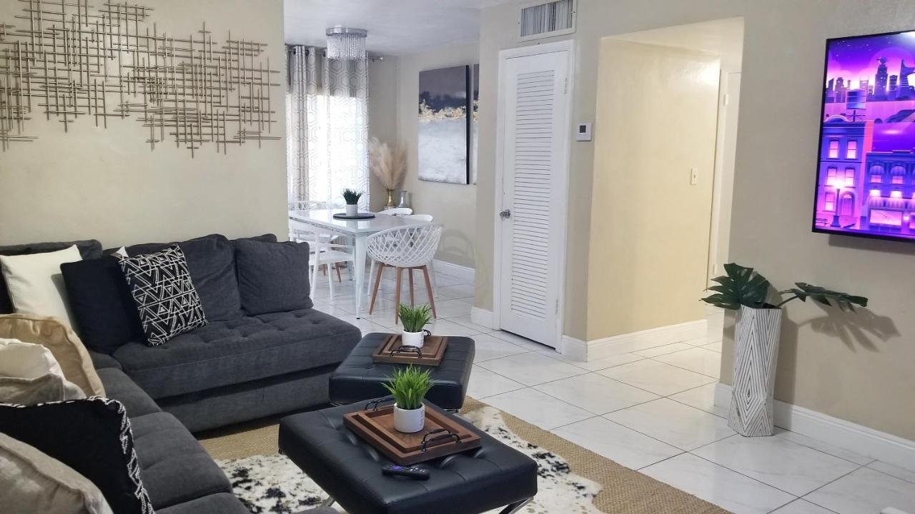 Glam 2 Bedroom Apartment Close To Nsu In Cooper City Екстер'єр фото